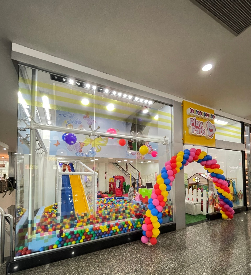 Crianças são estimuladas através das brincadeiras em novo espaço no shopping de Cascavel